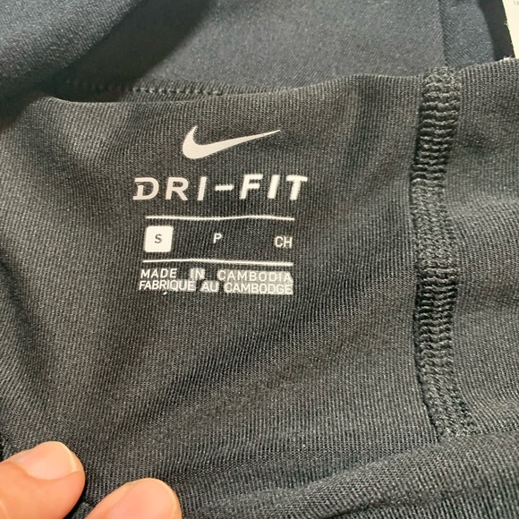 Nike Dri-Fit pull on skort. Size S. - Picture 3 of 9